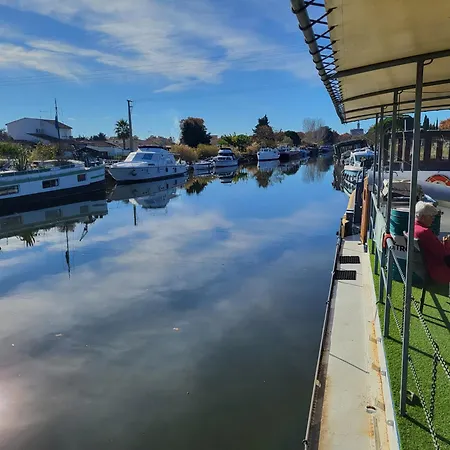 Peniche Authentique Confort Botel Aigues-Mortes