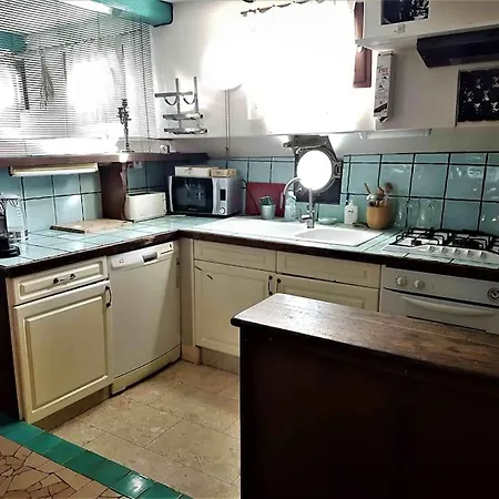 Peniche Authentique Confort Aigues-Mortes