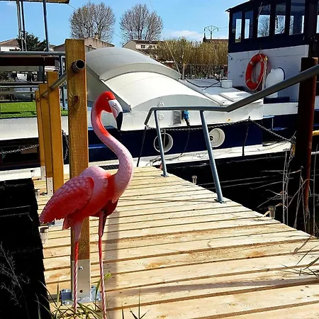 Botel Peniche Authentique Confort *